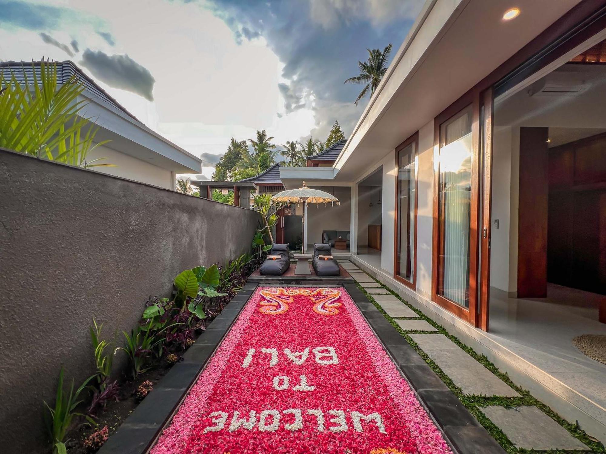 Natayu Ubud Villa Buitenkant foto